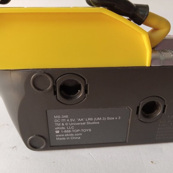 Despicable Me Minions Alarm Clock Timed Light Snooze Alarm Talking Sounds - Picture 13 of 14